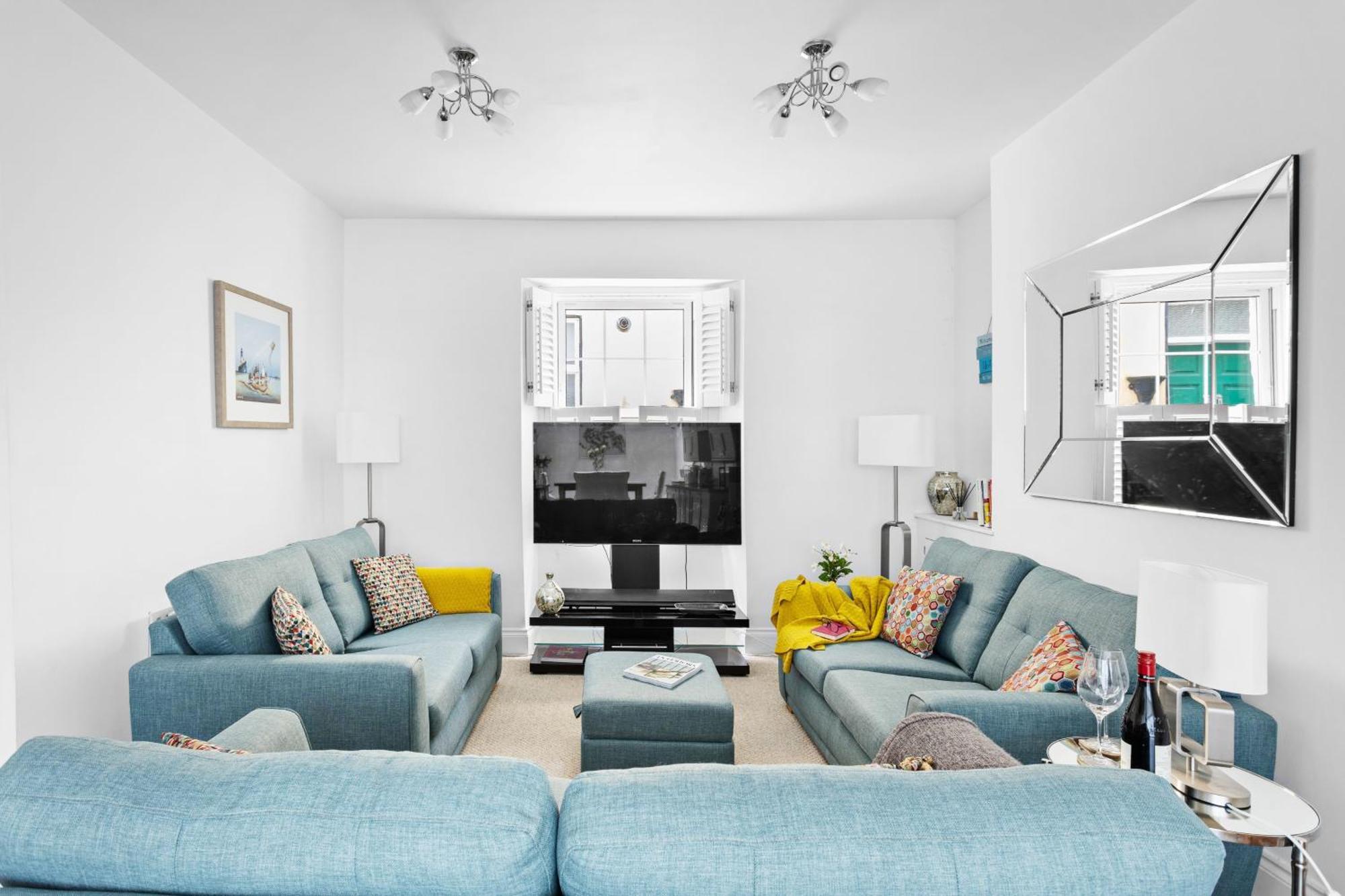 10 Clarence Hill - Elegant Town House With Outside Space Vakantiehuis *